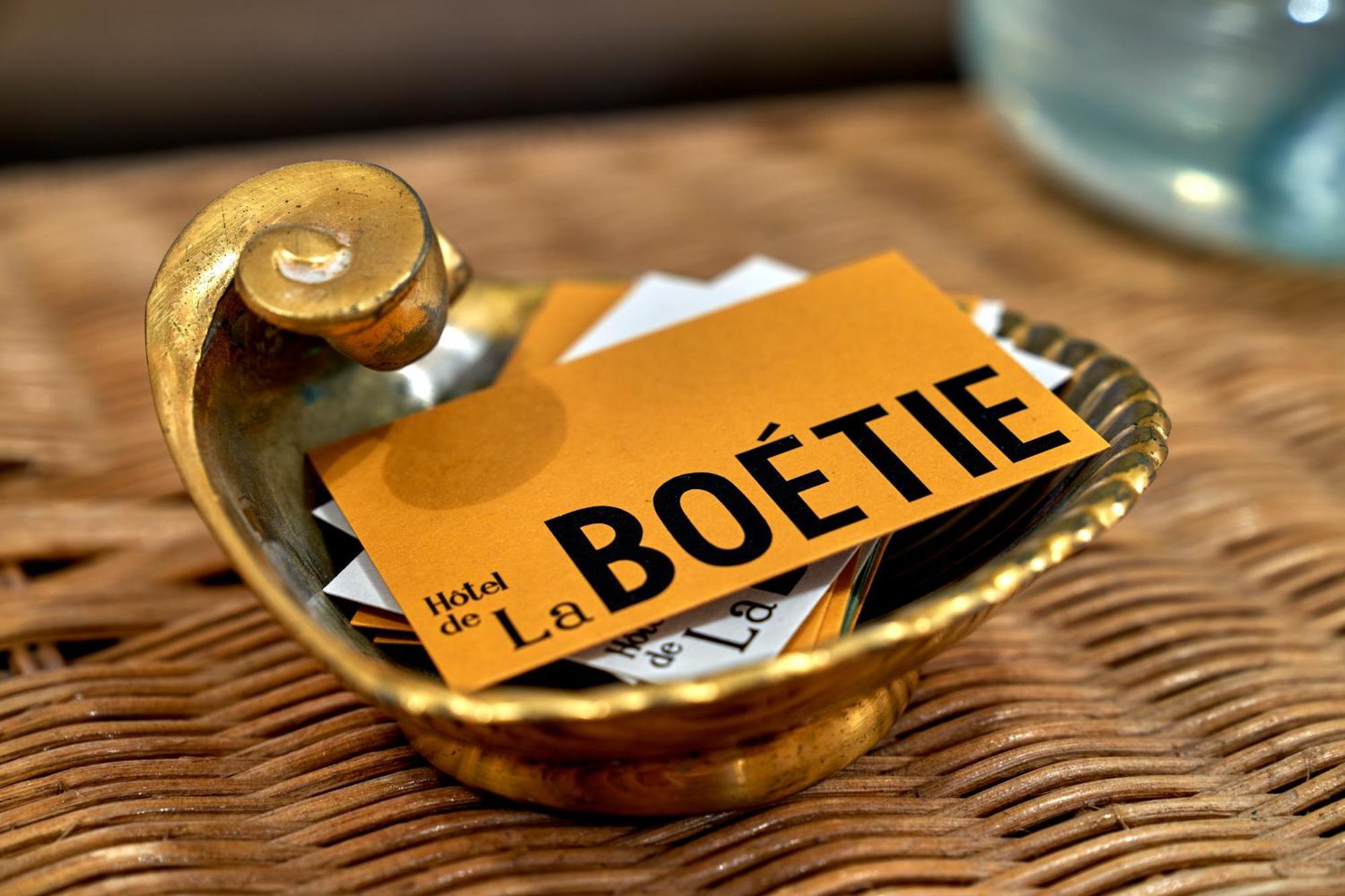 Hotel De La Boetie Париж Екстер'єр фото